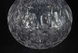 Baccarat (1764),  - Par de garrafas de cristal frances lapidado. Bases estreladas. Não apresentam marcas da cristallerie.