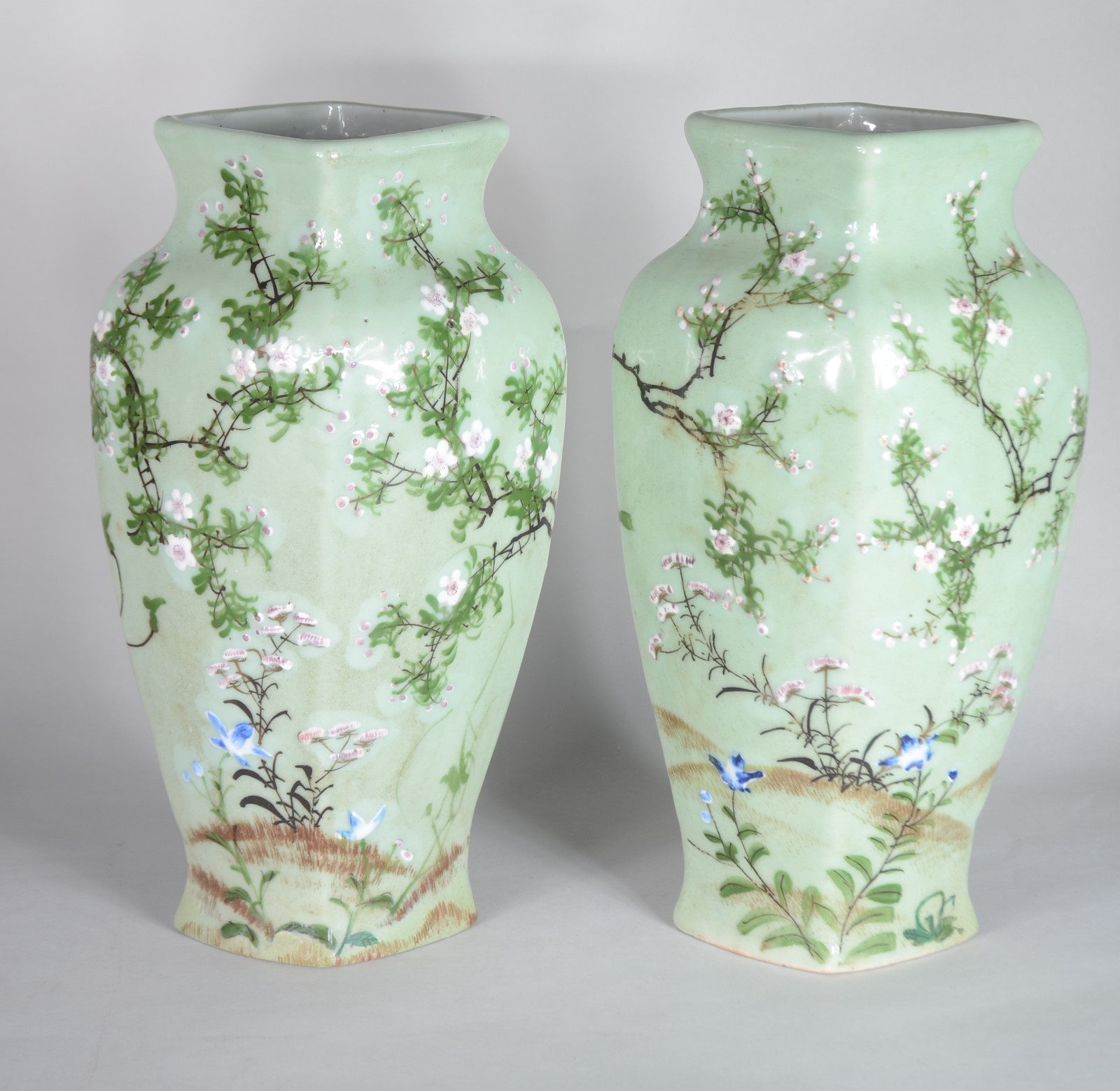 Par de antigos vasos de porcelana chinesa Celadon com pássaros e... - foto 6 de 10