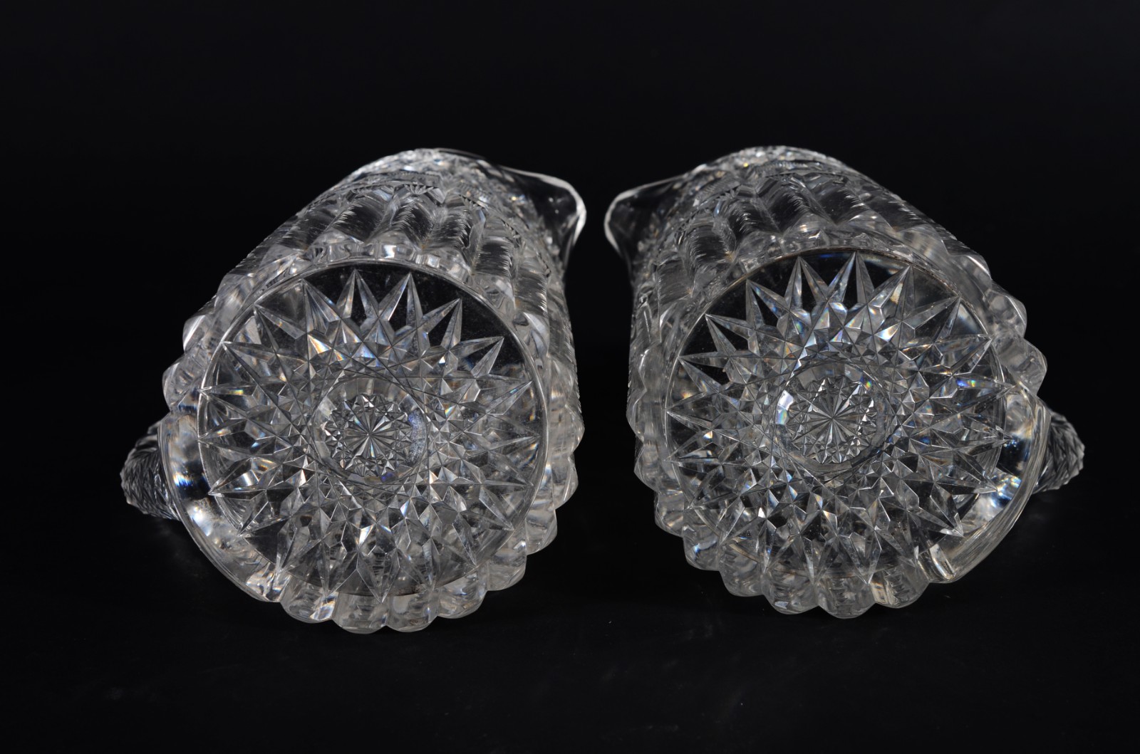 Par de jarras para água de cristal europeu ricamente lapidadas. - foto 8 de 8