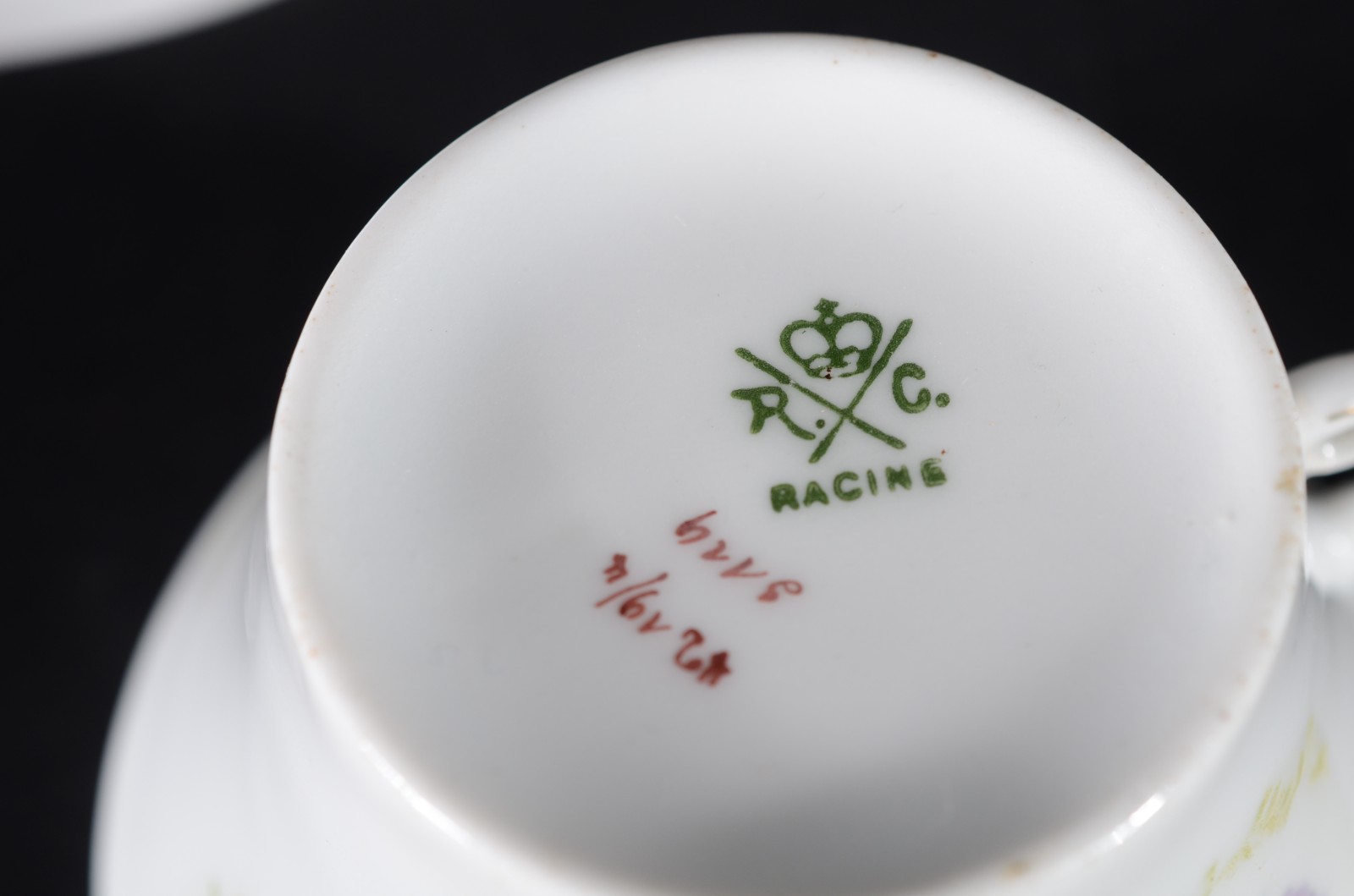Conjunto com 10 xícaras de chá com pires de porcelana alemã R. C... - foto 6 de 6