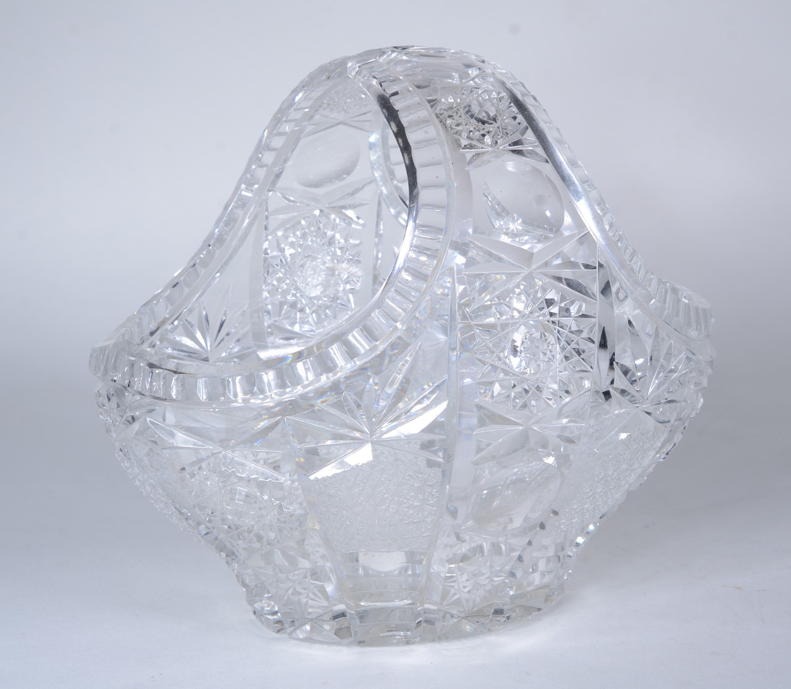 Cesta de cristal tcheco lapidado. - foto 1 de 7