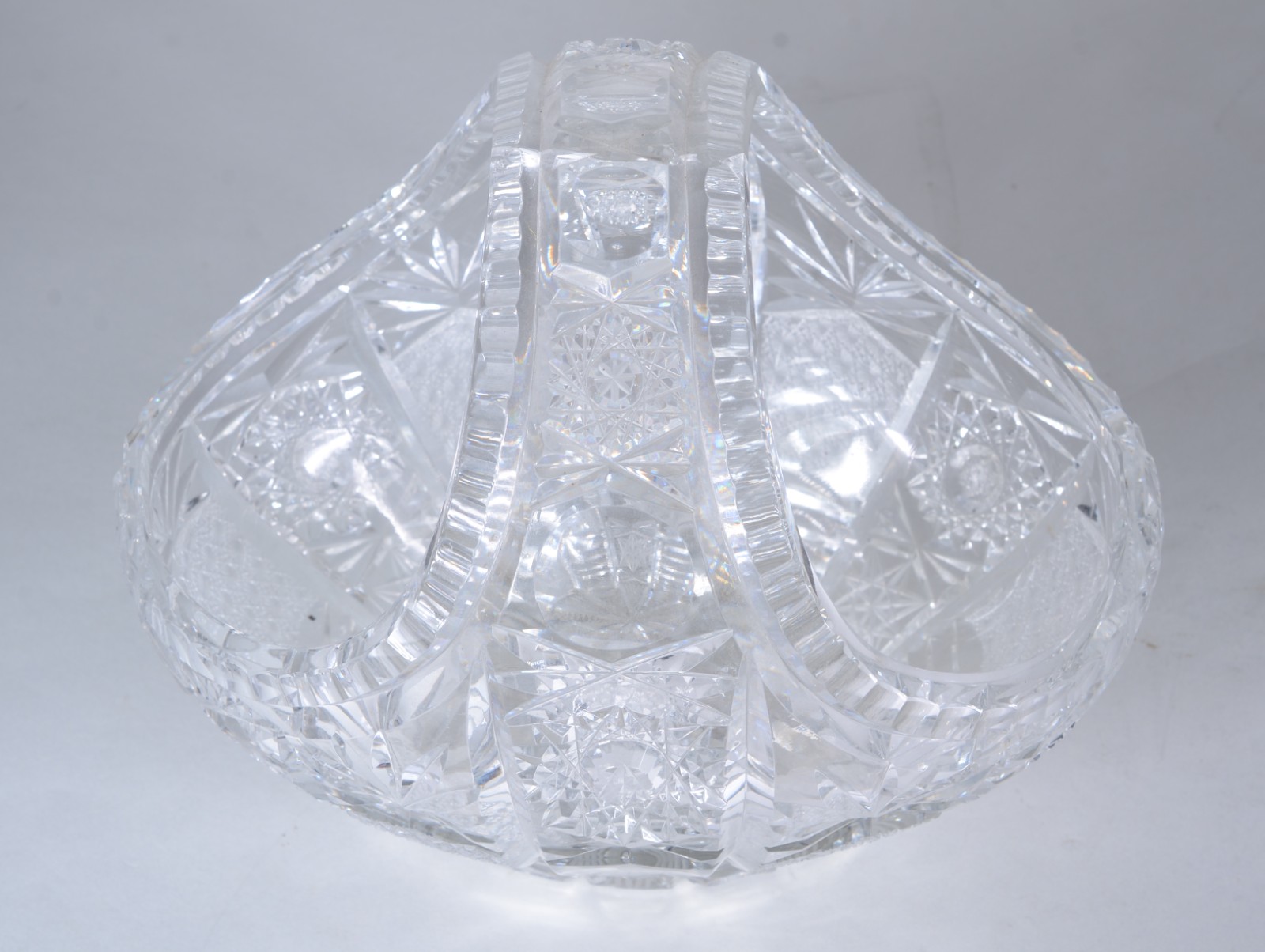 Cesta de cristal tcheco lapidado. - foto 5 de 7