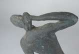 Humberto Cozzo (1900-1981),  - Escultura de bronze representando figura feminina, datada 76, base de mármore.