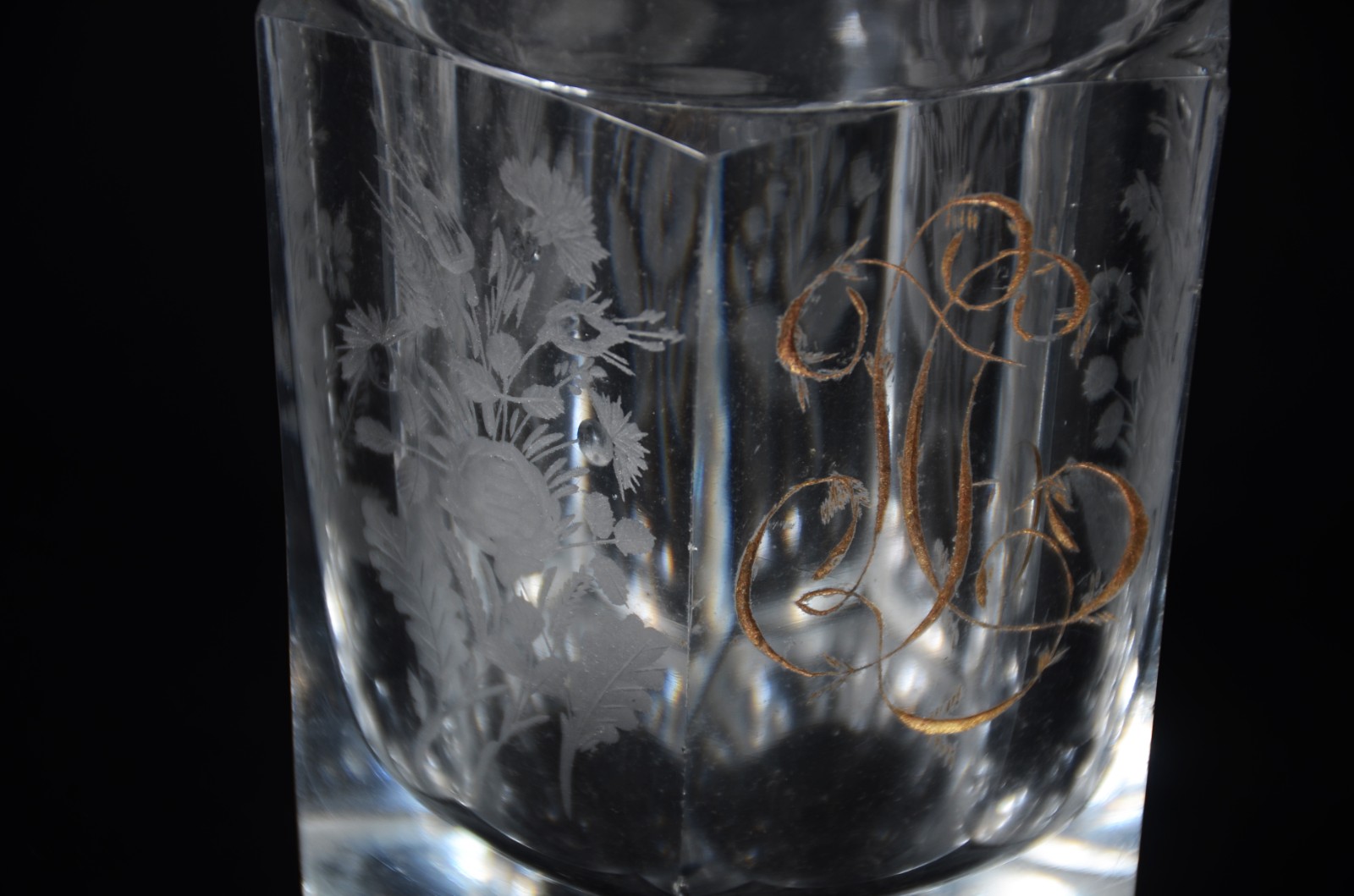 Seis peças de cristal, sendo: 2 goblets; 2 açucareiros e 2 cremeiras. - foto 4 de 9