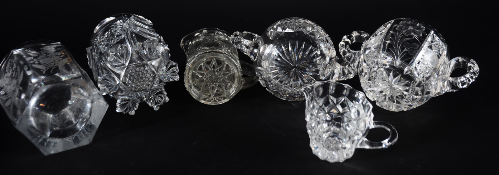 Seis peças de cristal, sendo: 2 goblets; 2 açucareiros e 2 cremeiras. - foto 7 de 9