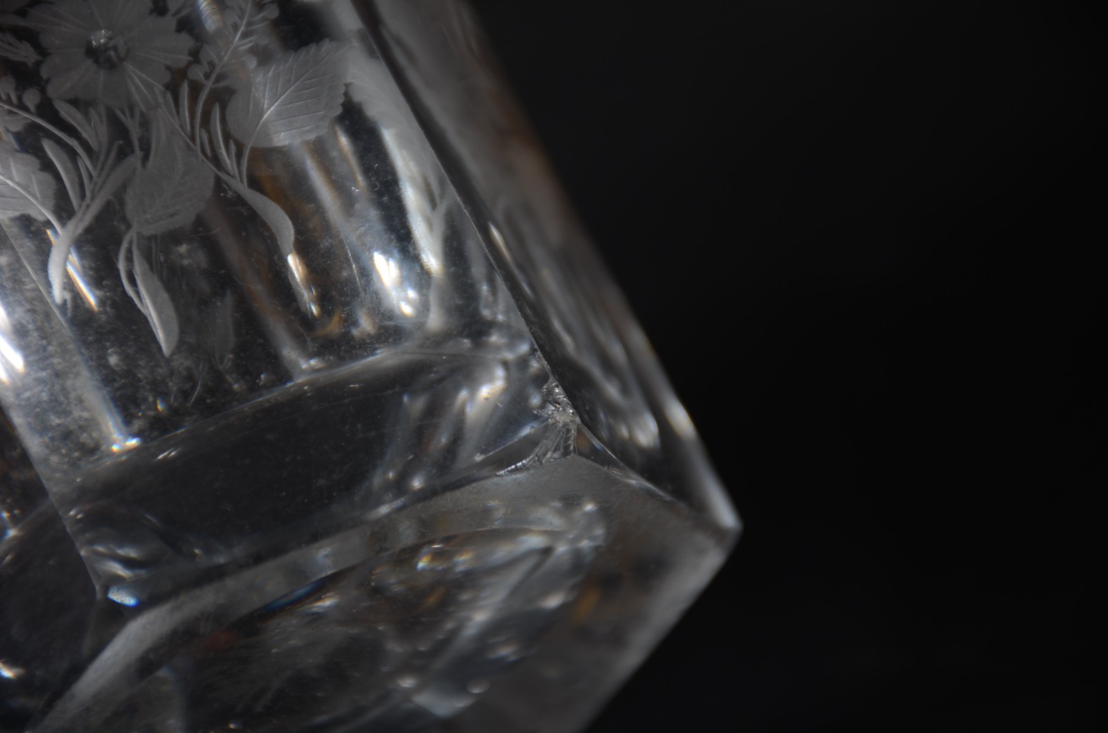 Seis peças de cristal, sendo: 2 goblets; 2 açucareiros e 2 cremeiras. - foto 8 de 9