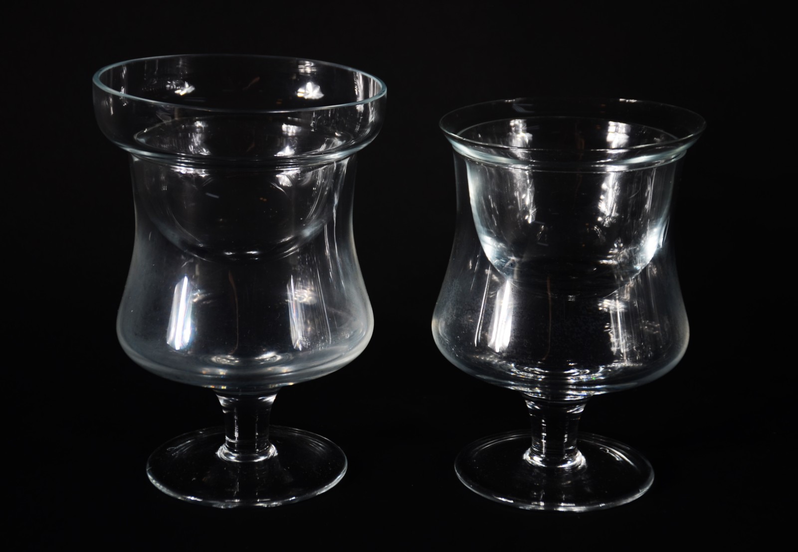 Conjunto com 14 taças de vidro para coquetel de camarão (2 modelos... - foto 3 de 5