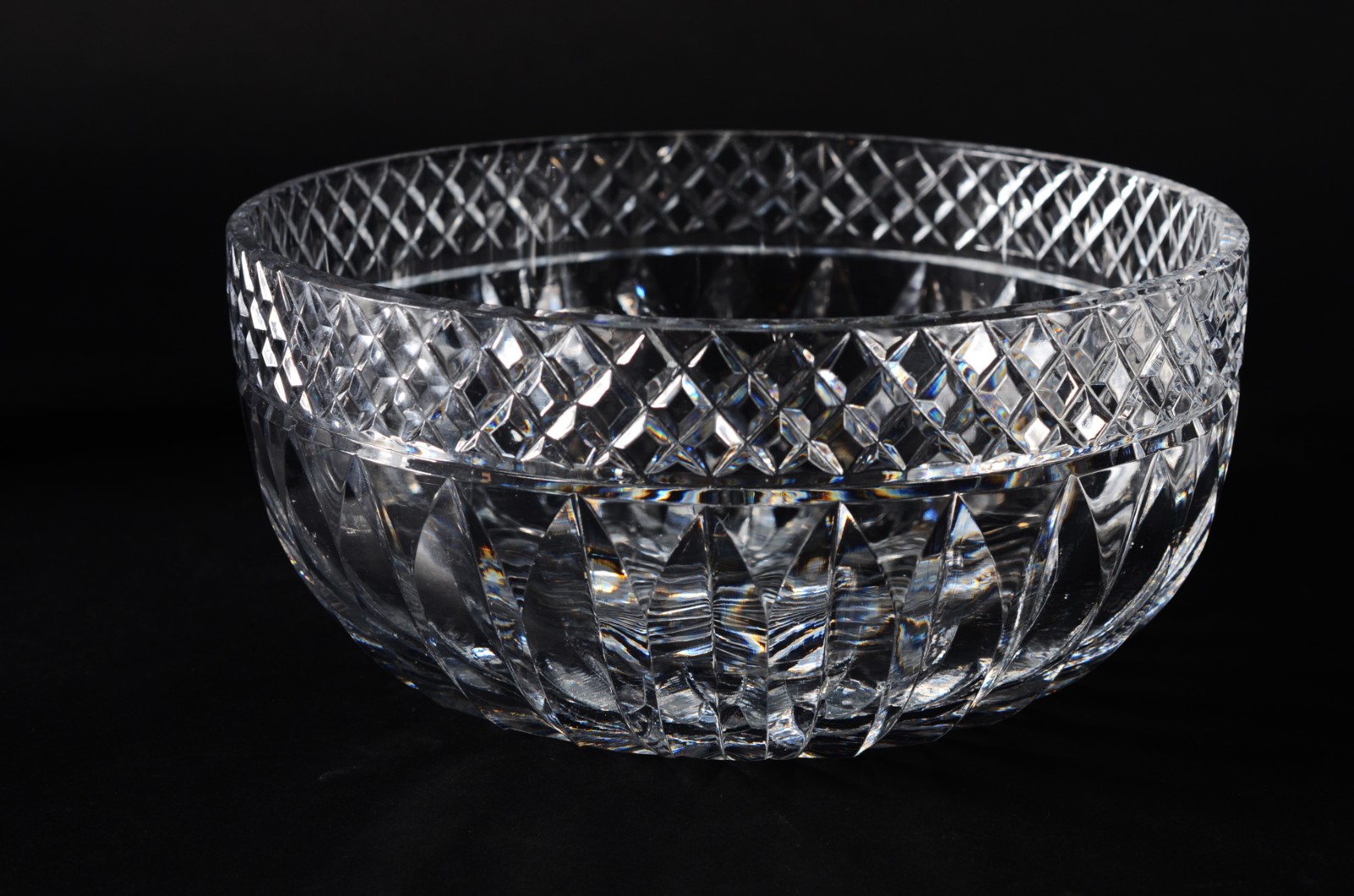 Saladeira e 6 bowls de cristal lapidado. Modelos diferentes. - foto 5 de 8