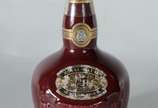 Whisky Royal Salute 21 anos em garrafa de cerâm... - Whisky Royal Salute 21 anos em garrafa de cerâmica.