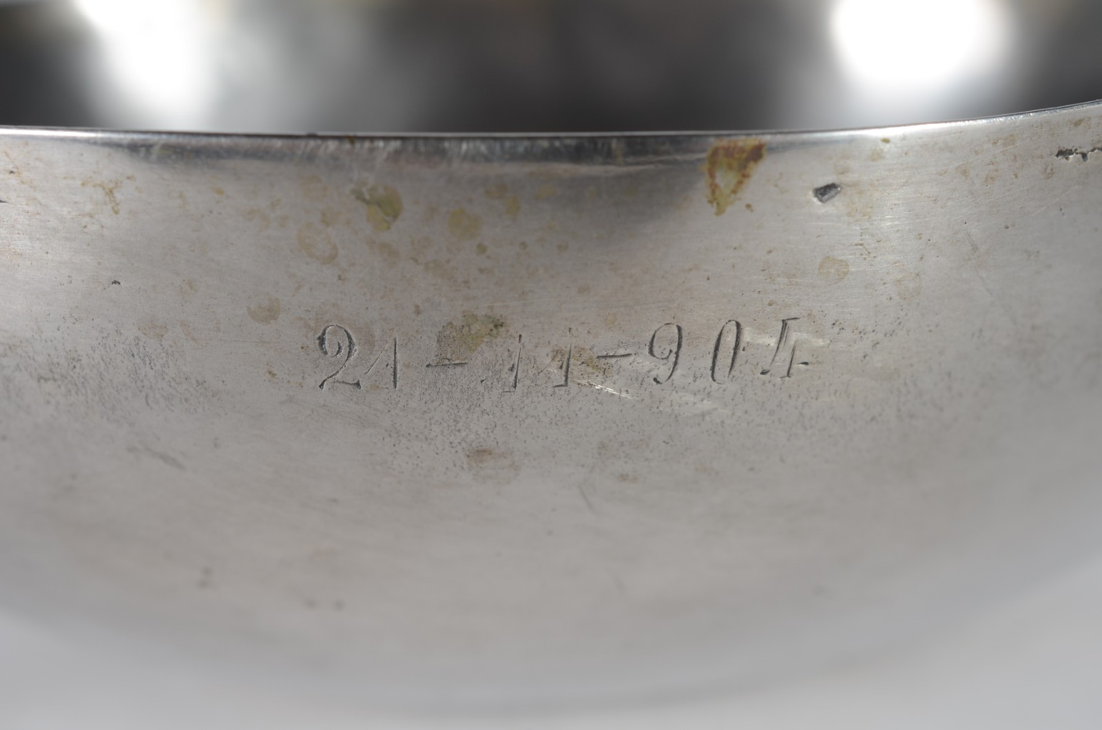 Bowl de prata de lei com monograma e data de 1904. Peso da prata: 250... - foto 3 de 4
