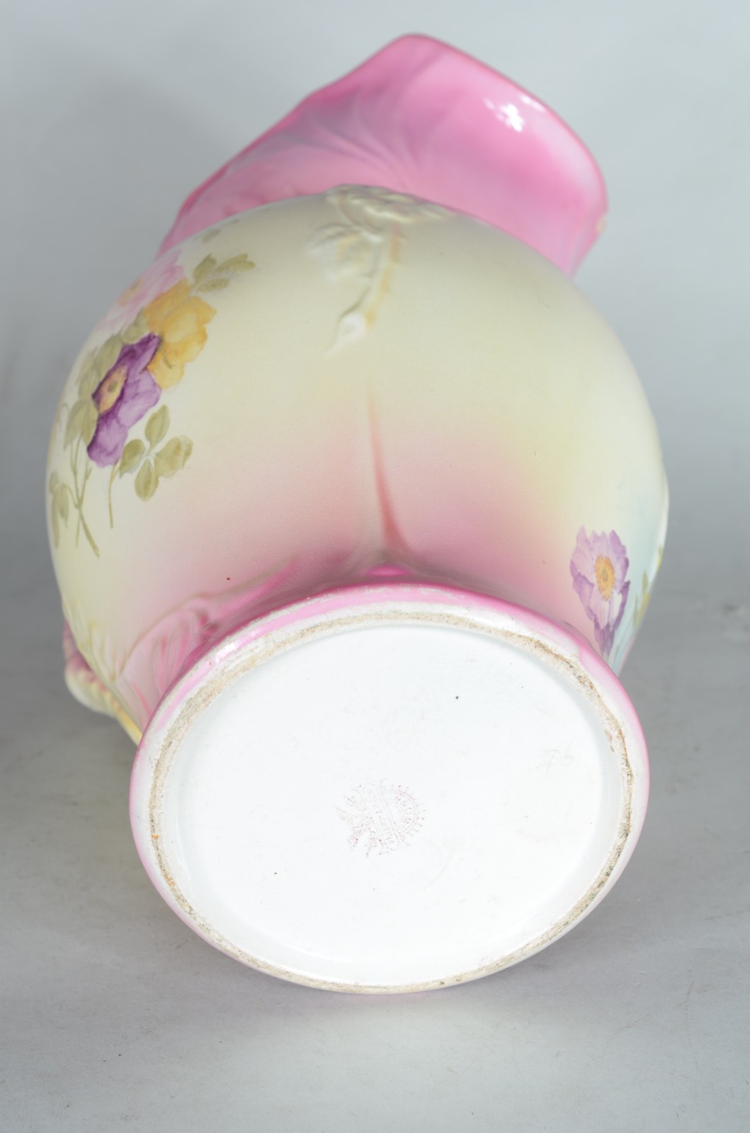 Gomil com bacia de faiança alemã Villeroy & Boch, decorado com flores... - foto 10 de 11
