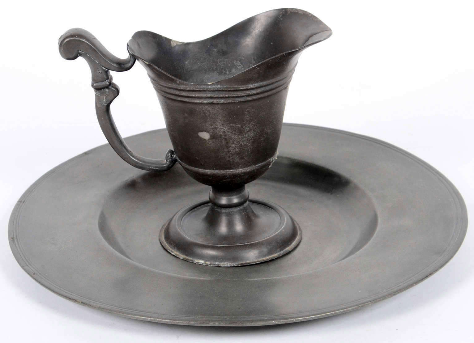 Prato e jarra de Pewter Medida total