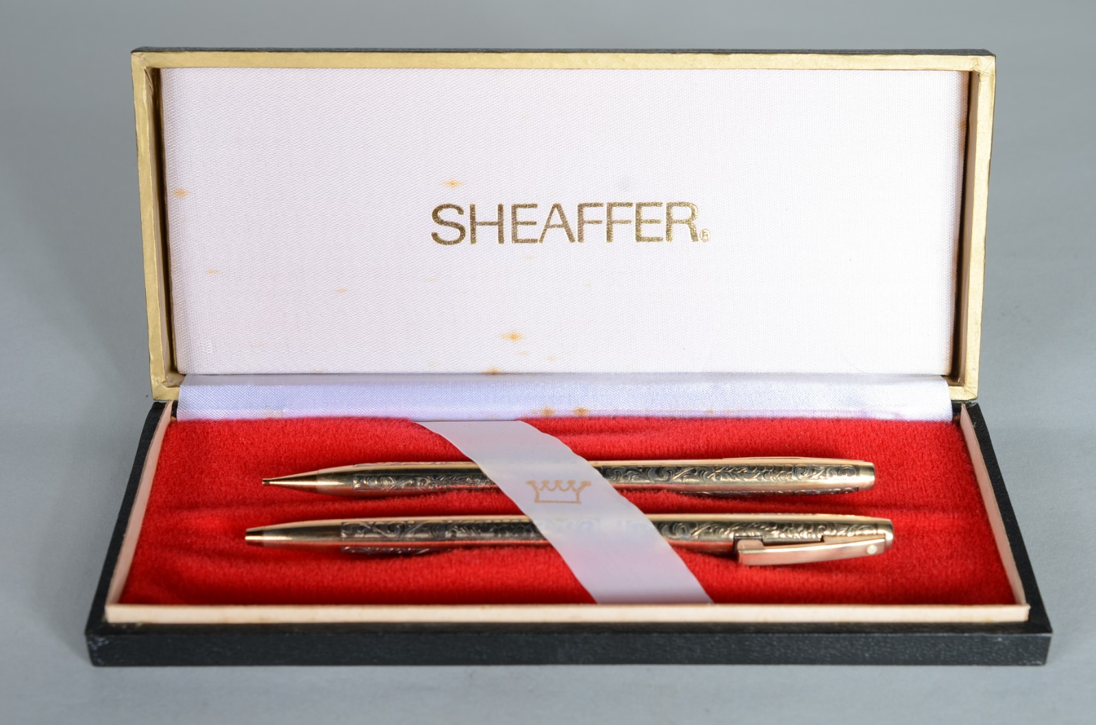Conjunto de caneta esferográfica e lapiseira, americanas, 12 kilates... - foto 1 de 11