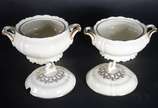 Edelstein (1919-1973),  - Aparelho de jantar de porcelana alemã Edelstein- Bavaria - Maria Theresia, na cor creme com friso dourado, composto de: 6 pratos rasos, 6 pratos fundo