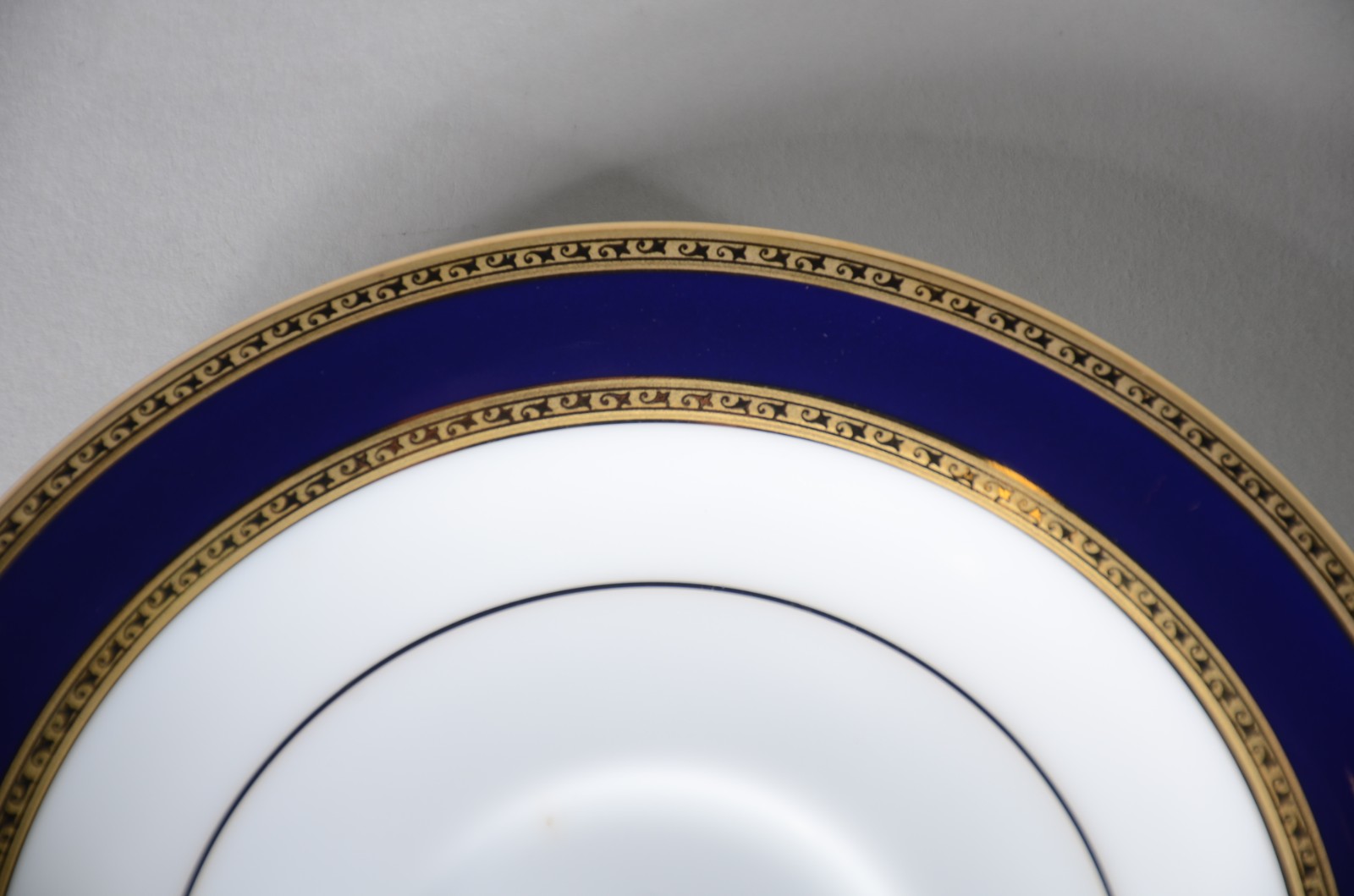 Conjunto com 6 xícaras com pires para chá de porcelana LAKLAIN. - foto 6 de 7