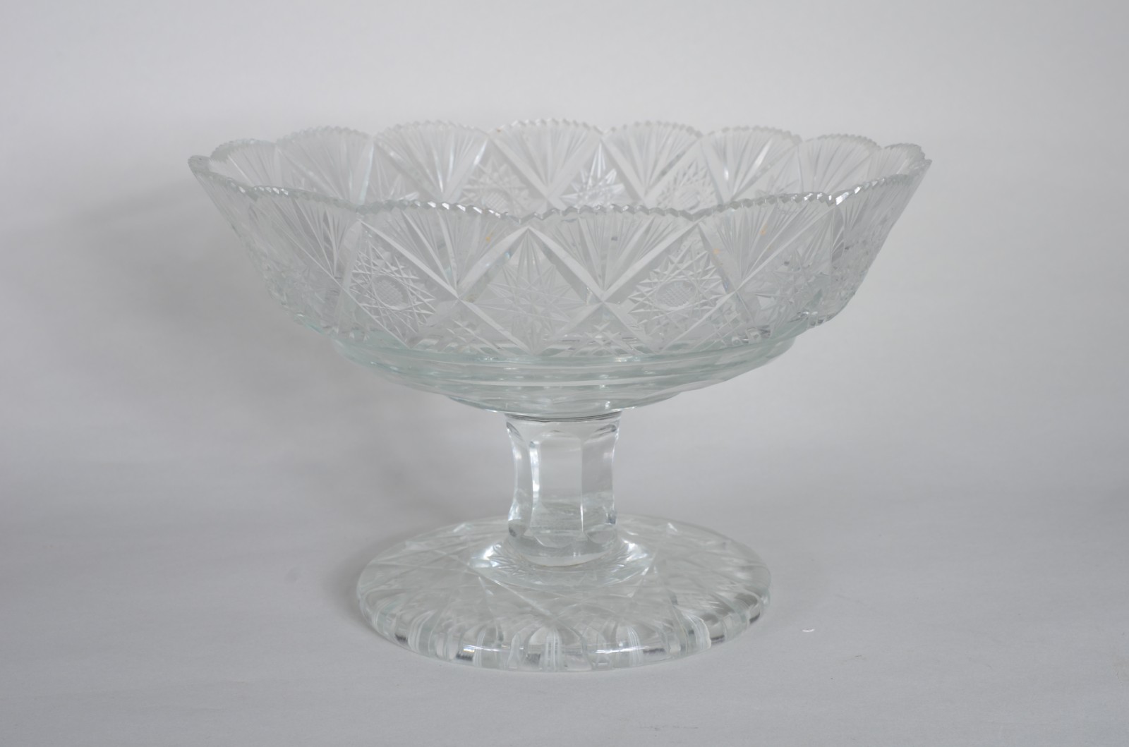 Diversas peças de cristal/vidro, sendo: fruteira, 9 bowls pequenos em... - foto 5 de 11