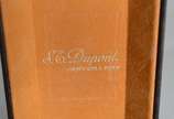 Dupont (1872),  - Isqueiro em plaque dor. No estojo.