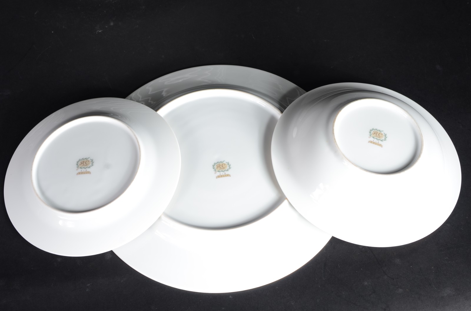Aparelho de jantar de porcelana japonesa "RC", branca com guirlandas... - foto 7 de 8