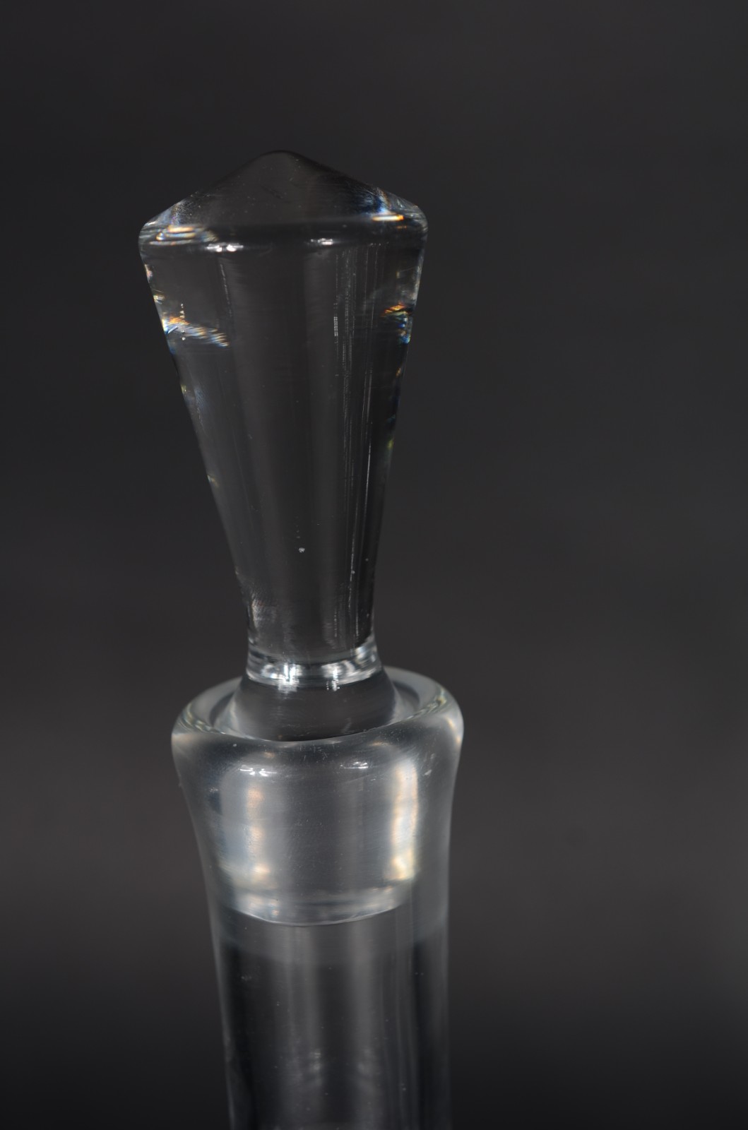 Serviço de cristal lavrado com guirlandas, composto de: 12 taças para... - foto 8 de 10