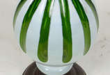 Pinha de cristal  orvelay verde e branco, base ... - Pinha de cristal  orvelay verde e branco, base de metal dourado.