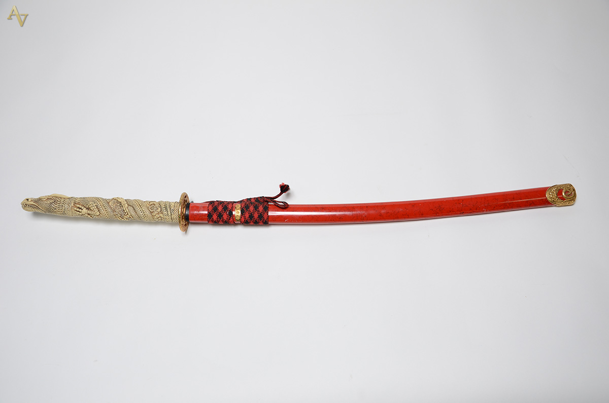 Espada samurai (KATANA) na cor vermelha com empunhadura de acrílico... - foto 1 de 4