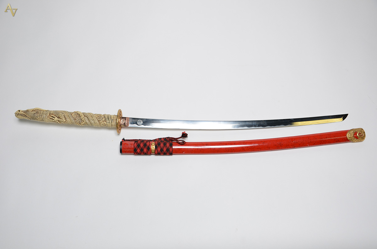 Espada samurai (KATANA) na cor vermelha com empunhadura de acrílico... - foto 2 de 4