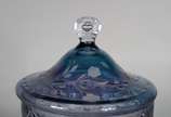 Compoteira de cristal azul lapidada. - Compoteira de cristal azul lapidada.