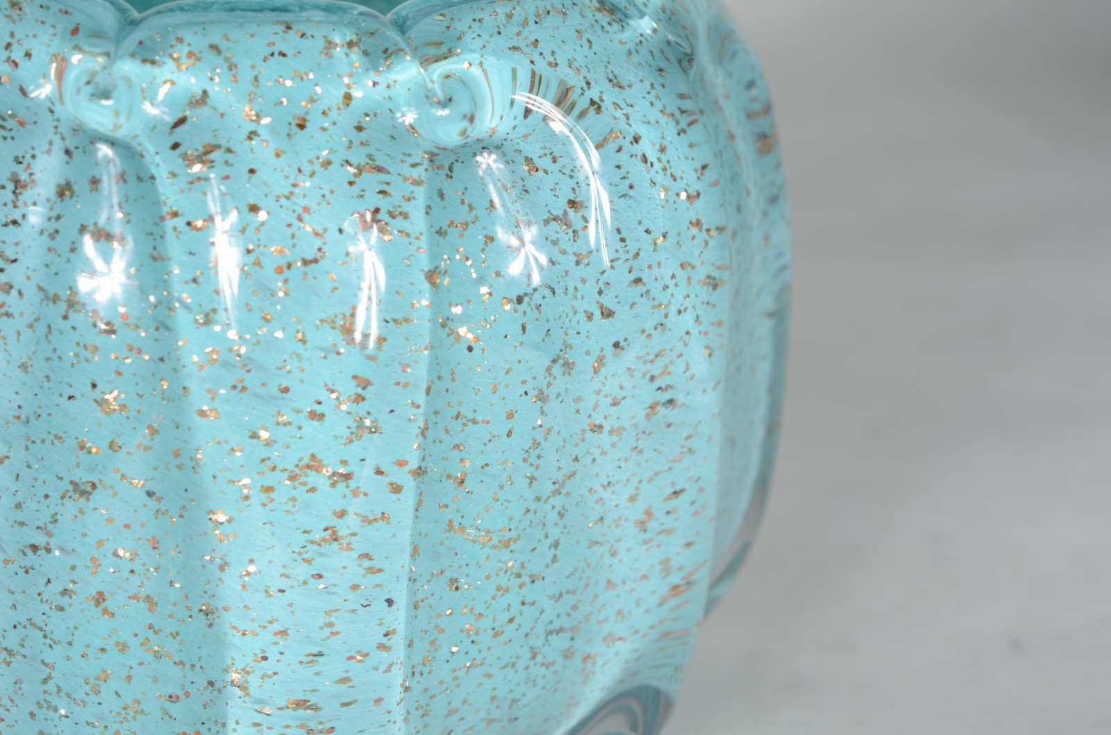 Bowl de vidro decorativo na cor verde. - foto 4 de 5