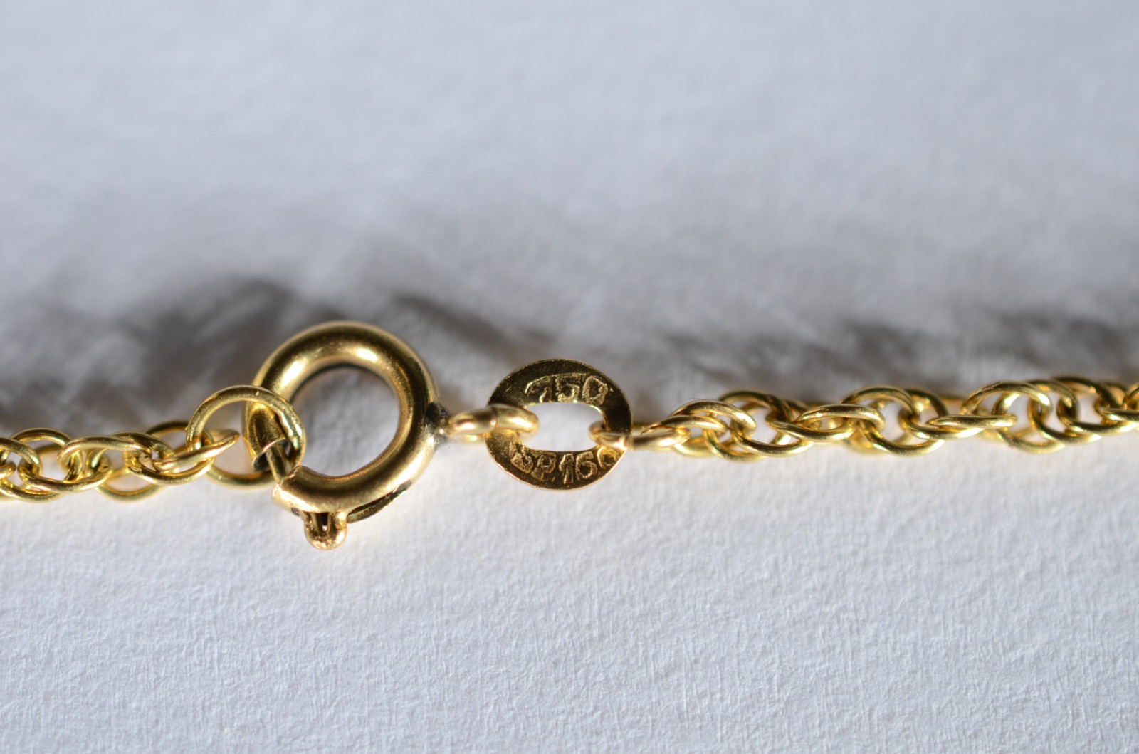 Colar de ouro 18 k., contraste 750 mls. (Por motivos de segurança a... - foto 4 de 6