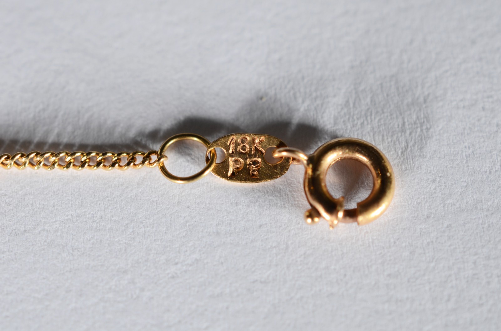 Colar com pendente de ouro 18 k., contraste 750 mls. (Por motivos de... - foto 4 de 5