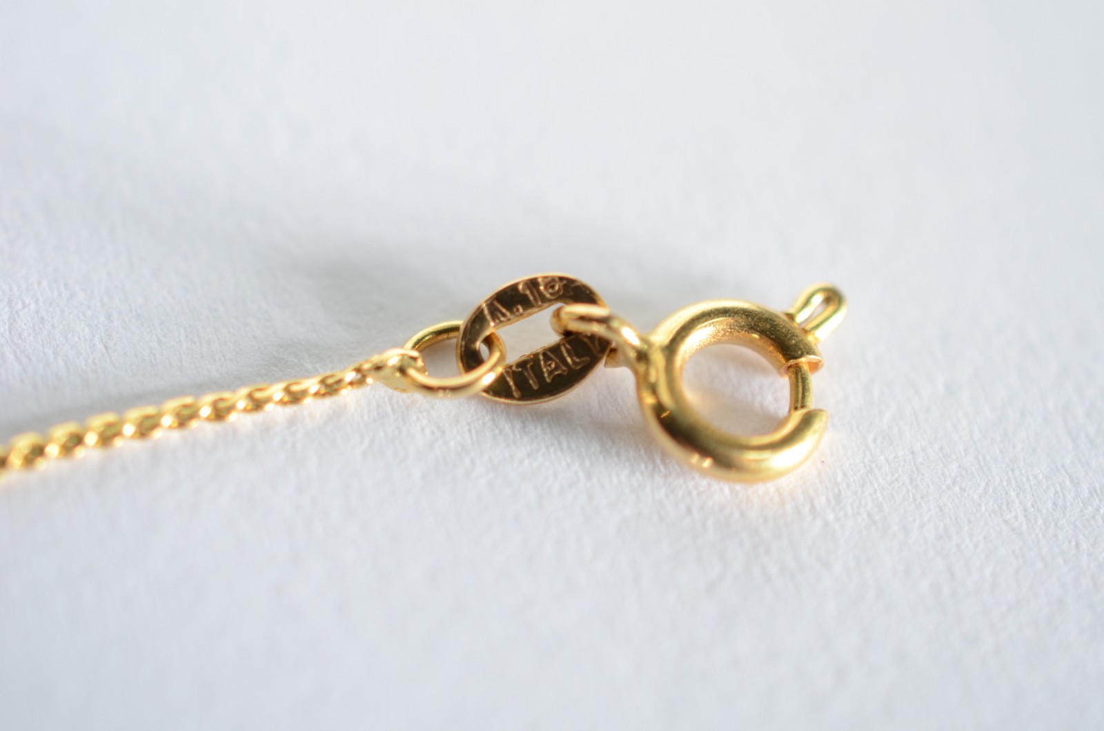 Colar com pendente feitio coração com vazados de ouro 18 k... - foto 5 de 7