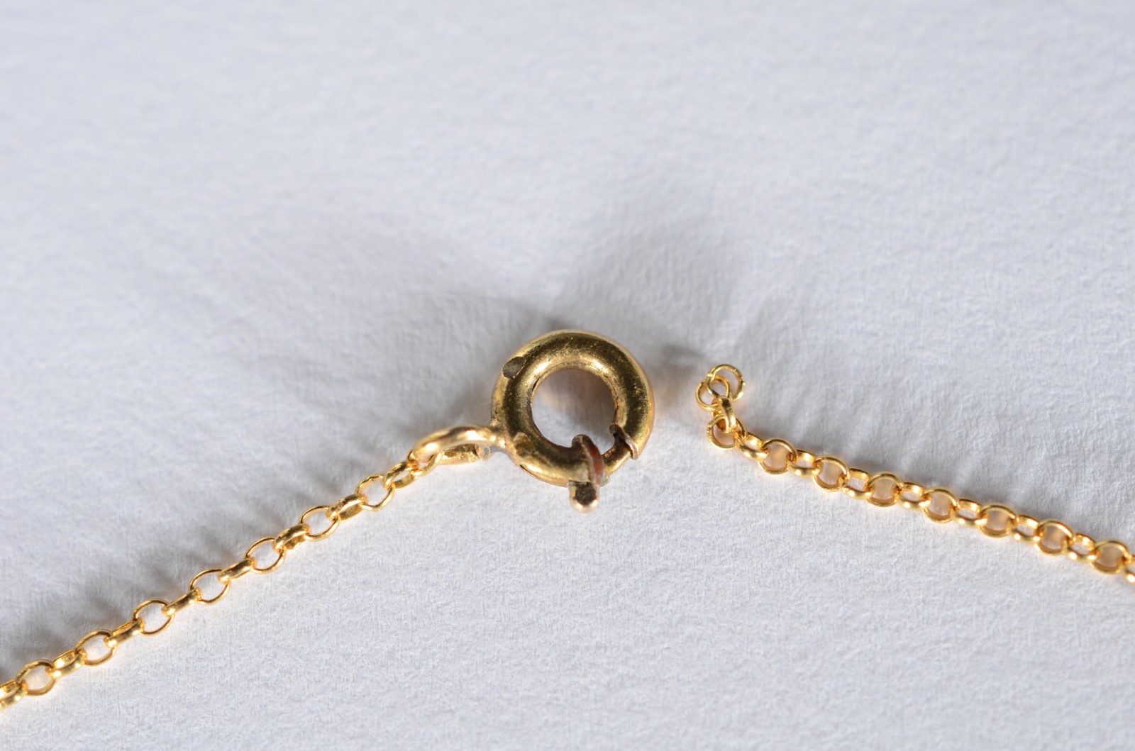 Tornozeleira de ouro 18 k., contraste 750 mls. (Por motivos de... - foto 4 de 5
