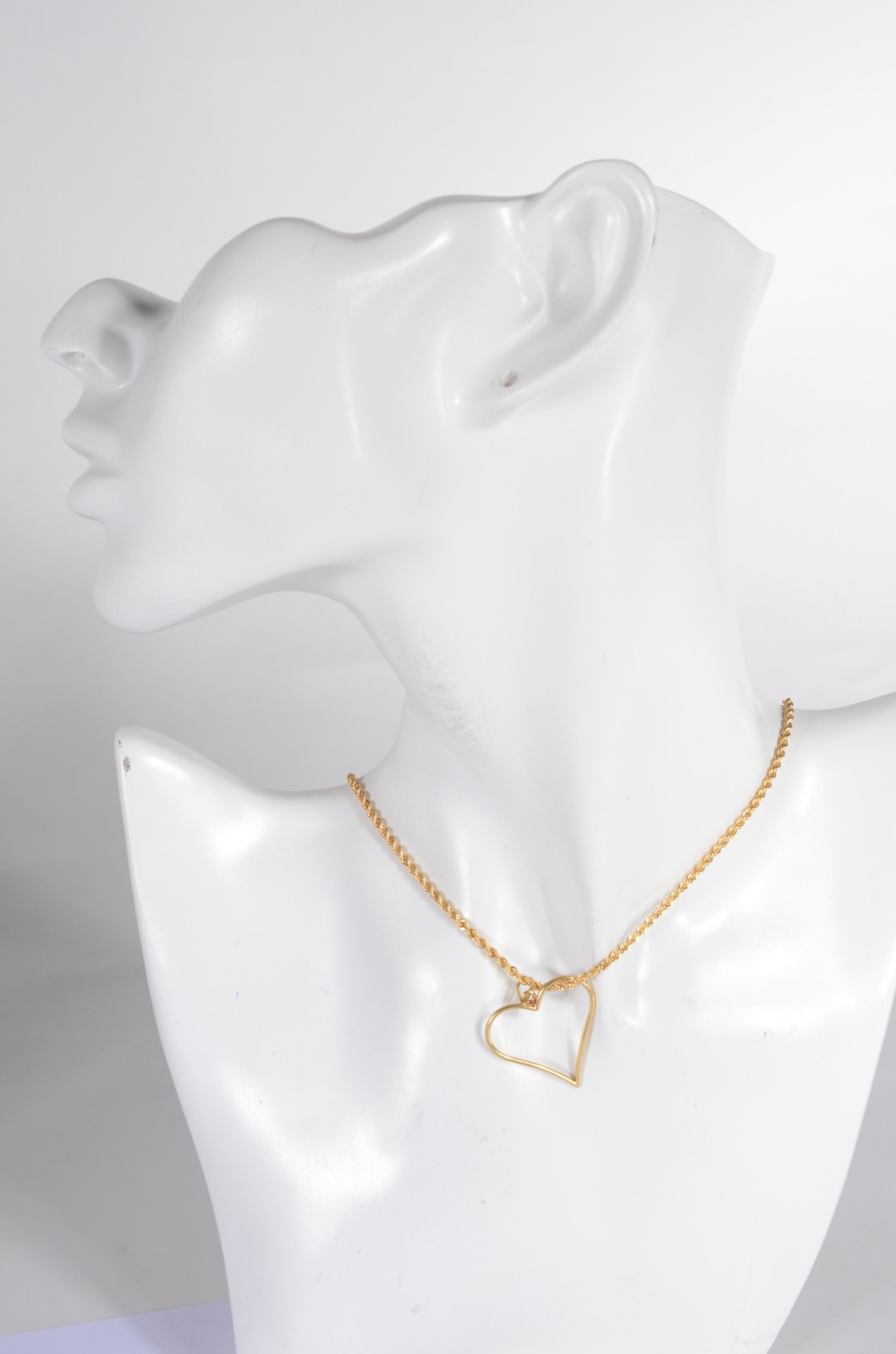 Colar de ouro 18 k., contraste 750 mls com pendente na forma de... - foto 5 de 5