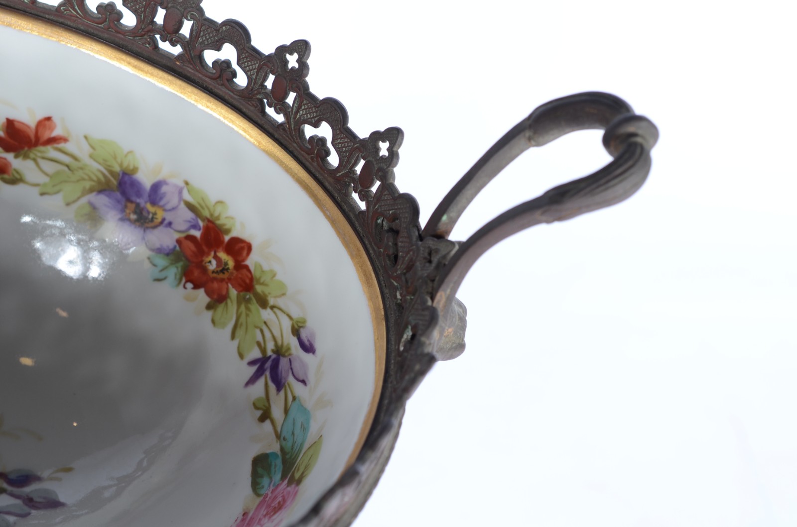 Elegante fruteira de porcelana francesa azul cobalto com cena... - foto 6 de 11