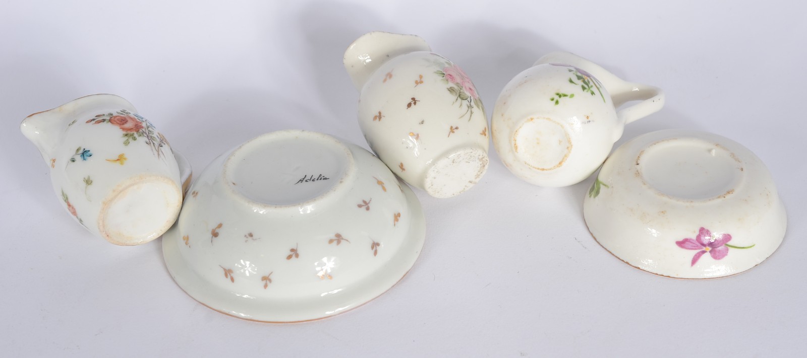Coleção com 21 peças diversas de miniaturas em porcelana. - foto 6 de 11