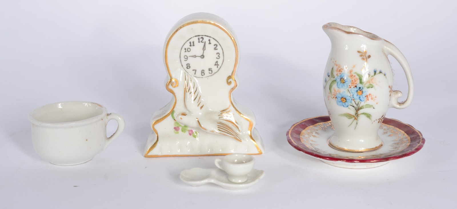 Coleção com 21 peças diversas de miniaturas em porcelana. - foto 8 de 11