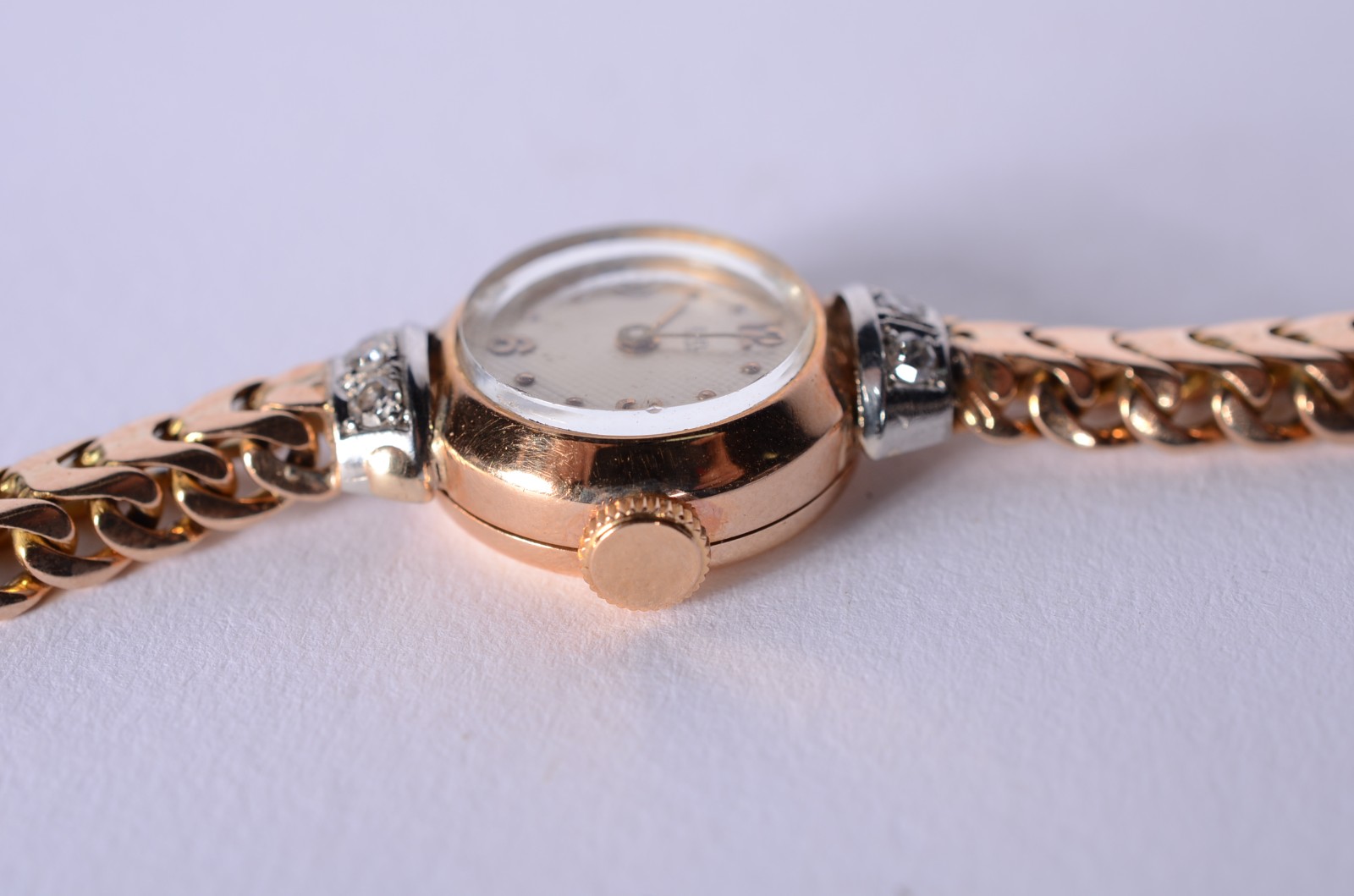 Relógio feminino de ouro 18k., marca Ebel -17 rubis, com mini... - foto 5 de 11