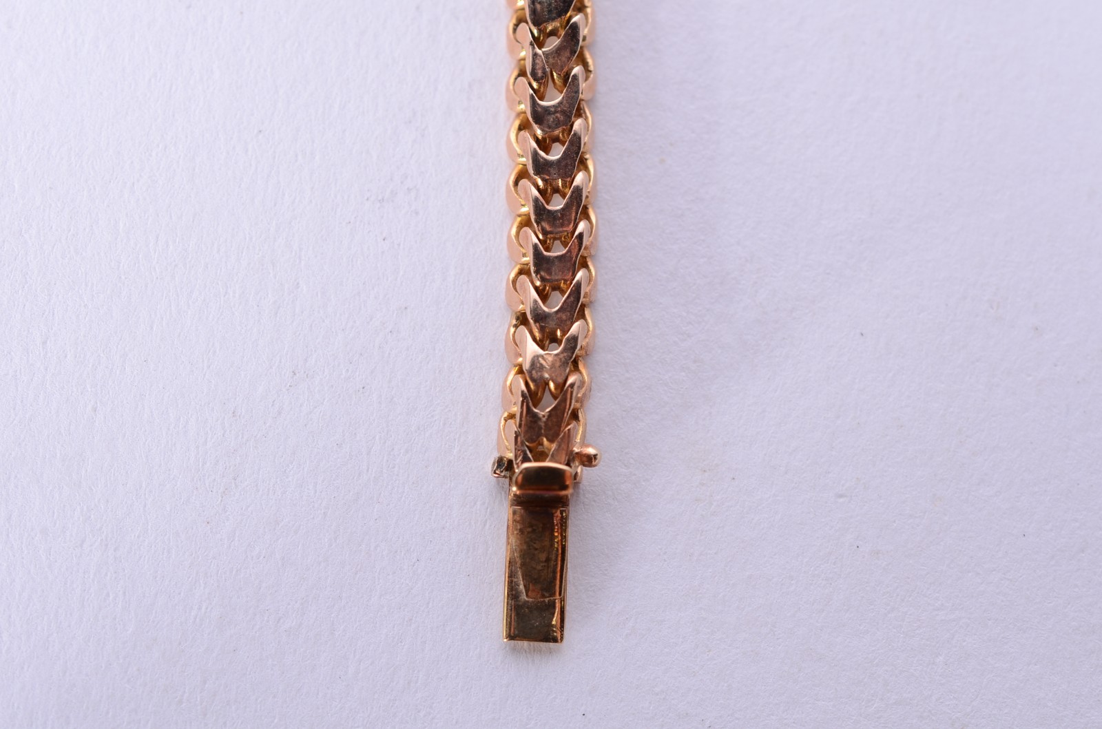 Relógio feminino de ouro 18k., marca Ebel -17 rubis, com mini... - foto 7 de 11