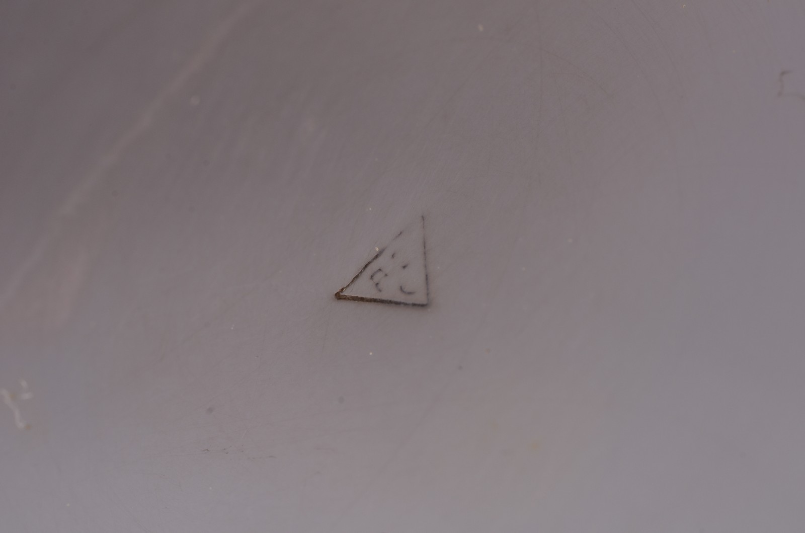 Diversas peças de metal prateado, sendo: 6 taças para sorvete, 2... - foto 8 de 9