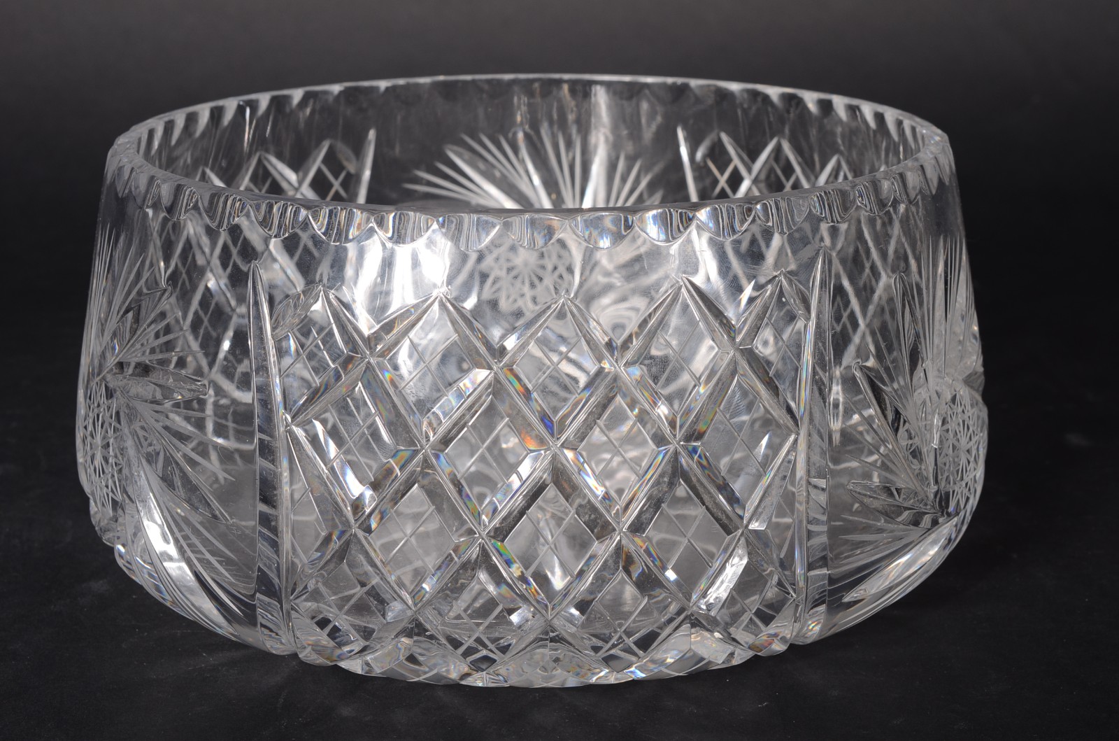 Fruteira de cristal tcheco lapidado. - foto 2 de 9