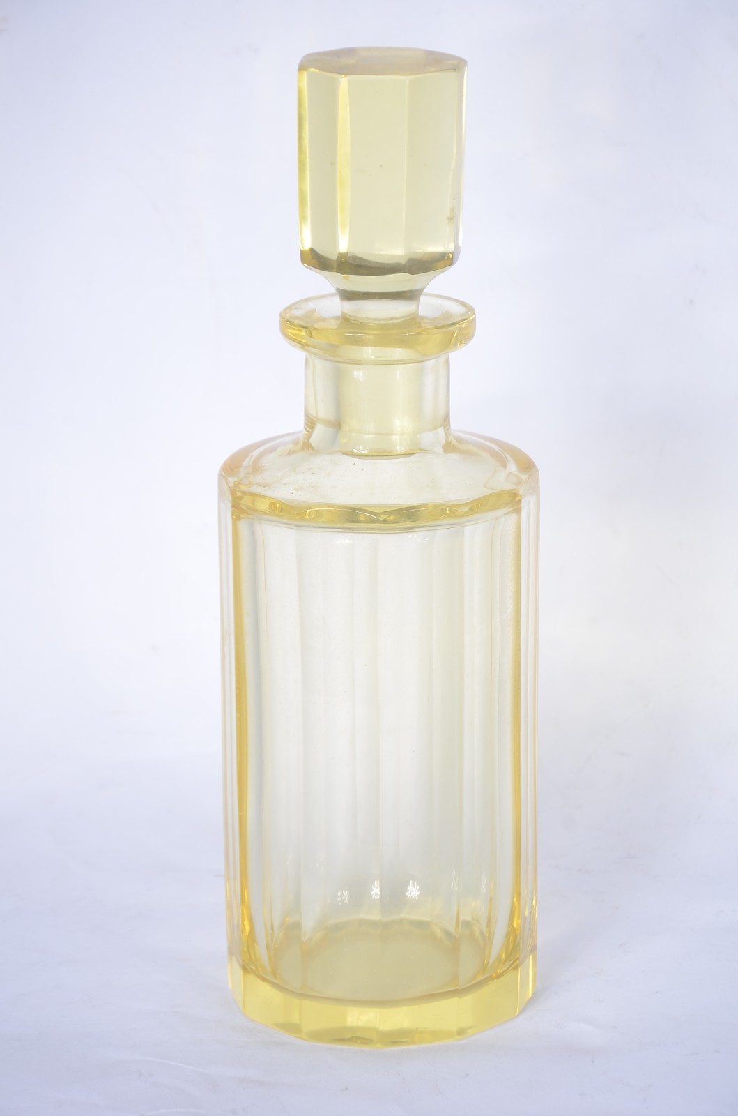 Conjunto de garrafa e 6 copos para Whisky de cristal amarelo. - foto 5 de 6