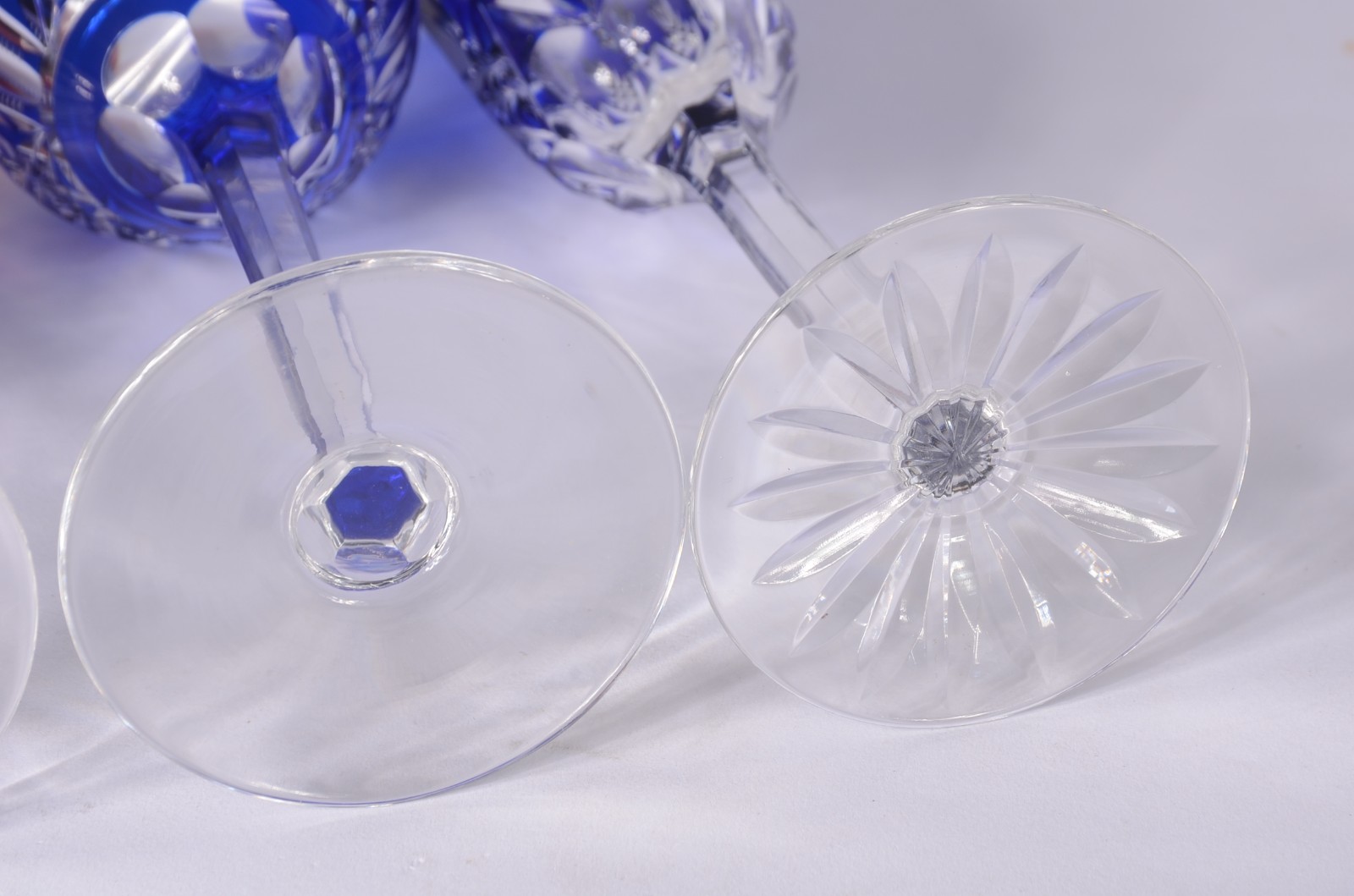 Quatro flutes e 2 taças para vinho de cristal doublé lapidado rubi e... - foto 10 de 10
