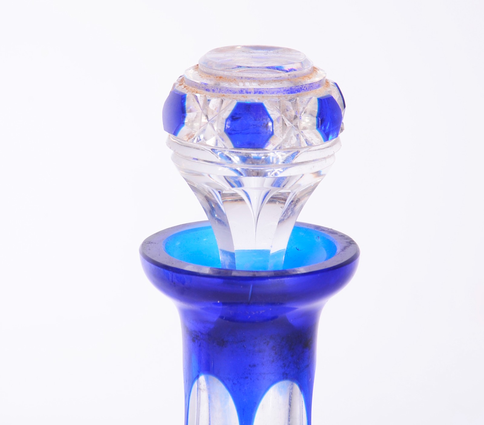 Conjunto de licoreira com 6 cálices de cristal lapidado doublé em... - foto 5 de 10