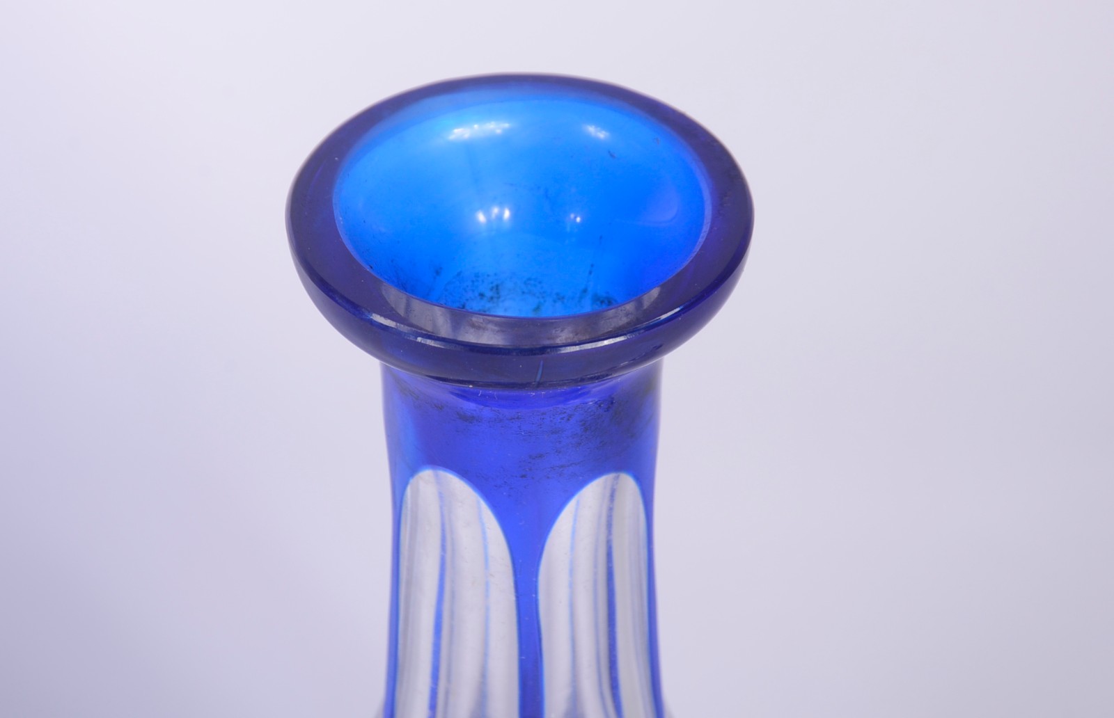 Conjunto de licoreira com 6 cálices de cristal lapidado doublé em... - foto 6 de 10