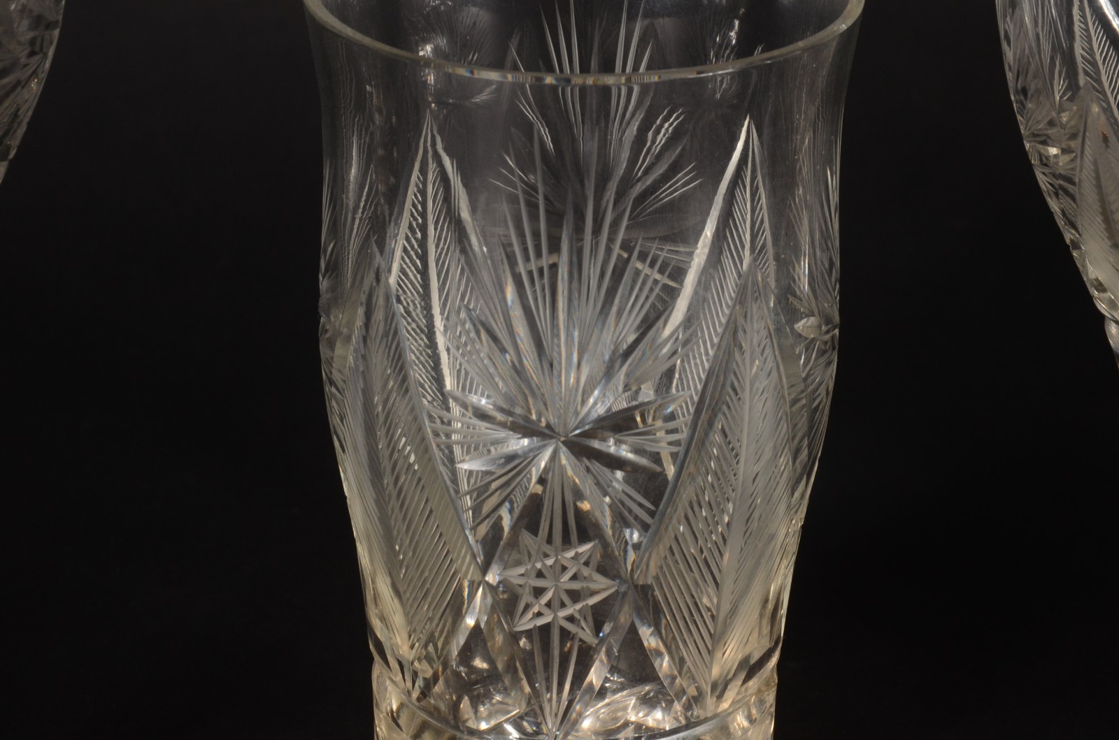 Serviço de cristal lapidado, composto de: 10 taças para vinho tinto... - foto 4 de 11