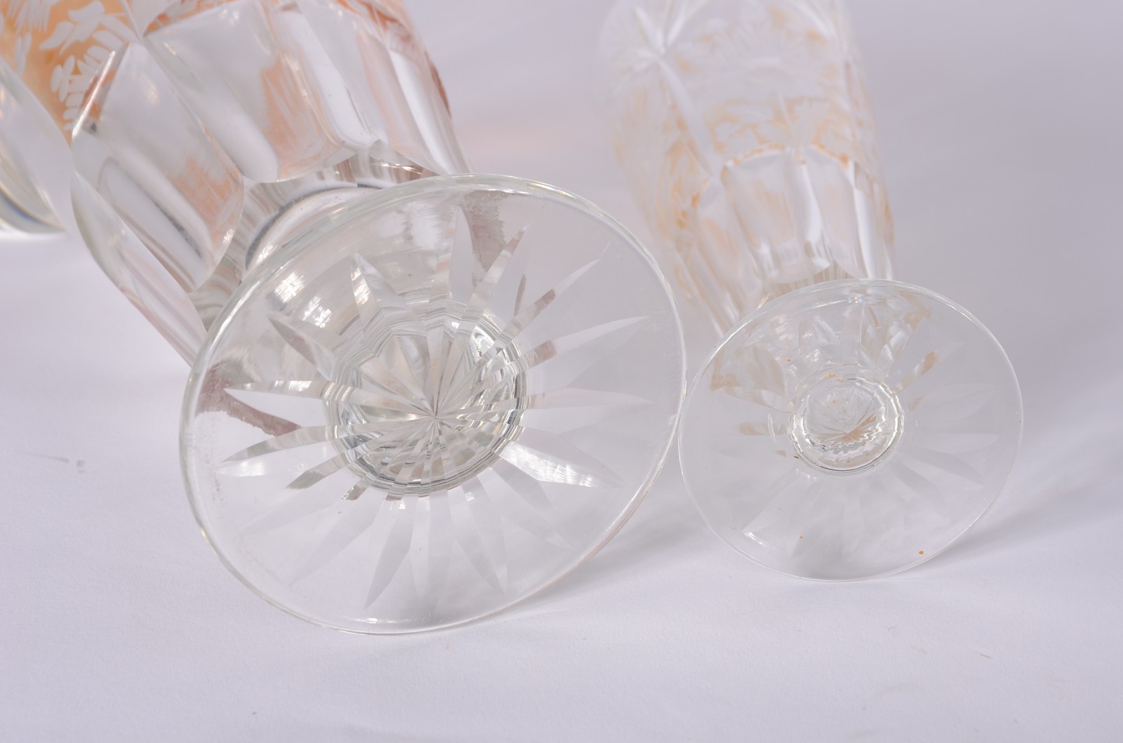 Conjunto de jarra com 5 longos copos de cristal doublé âmbar lapidado. - foto 10 de 11
