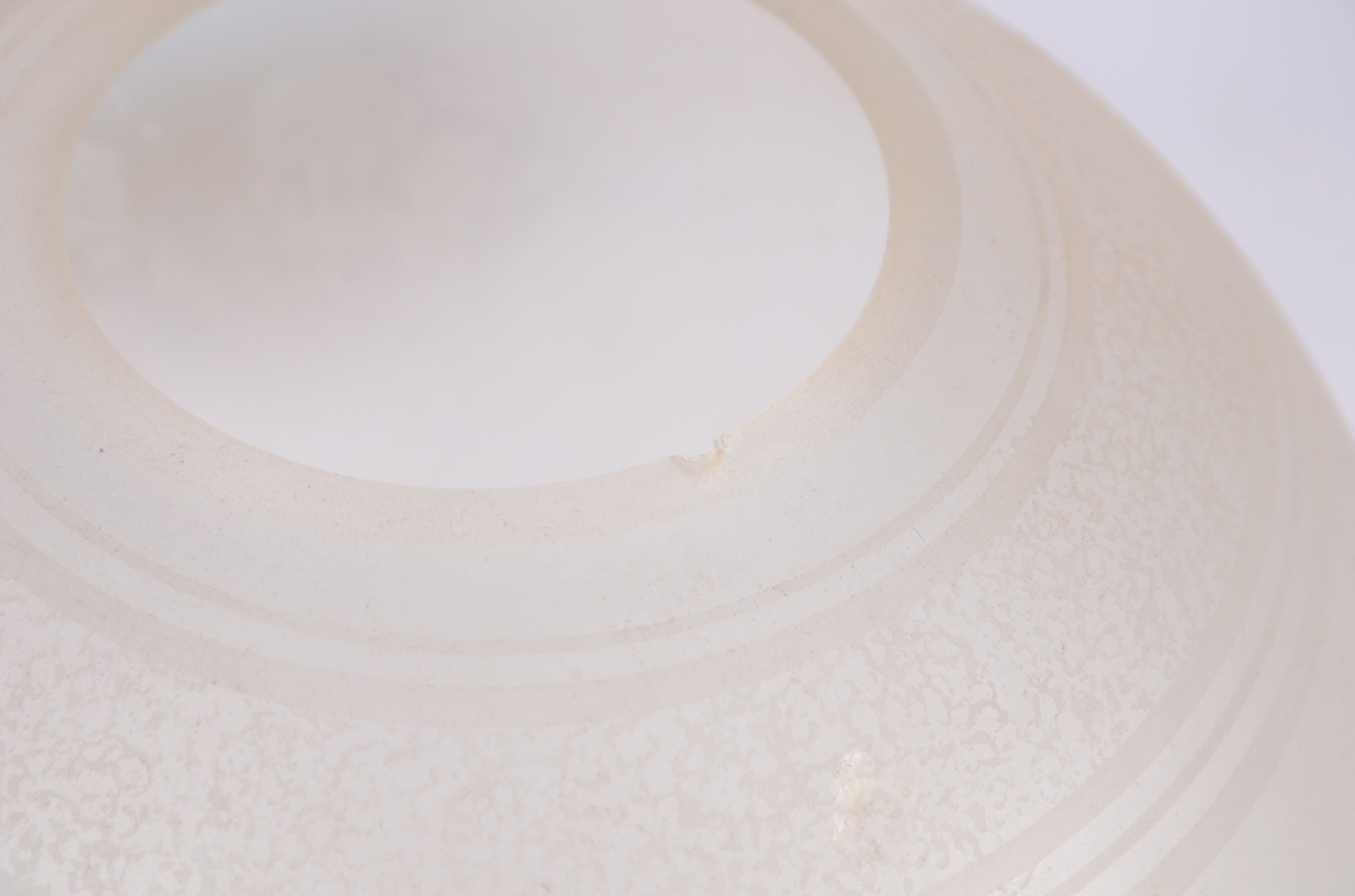 Par de abatjoures de porcelana francesa, reservas decoradas com... - foto 10 de 11