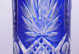 Vaso de cristal doublé azul lapidado. - Vaso de cristal doublé azul lapidado.