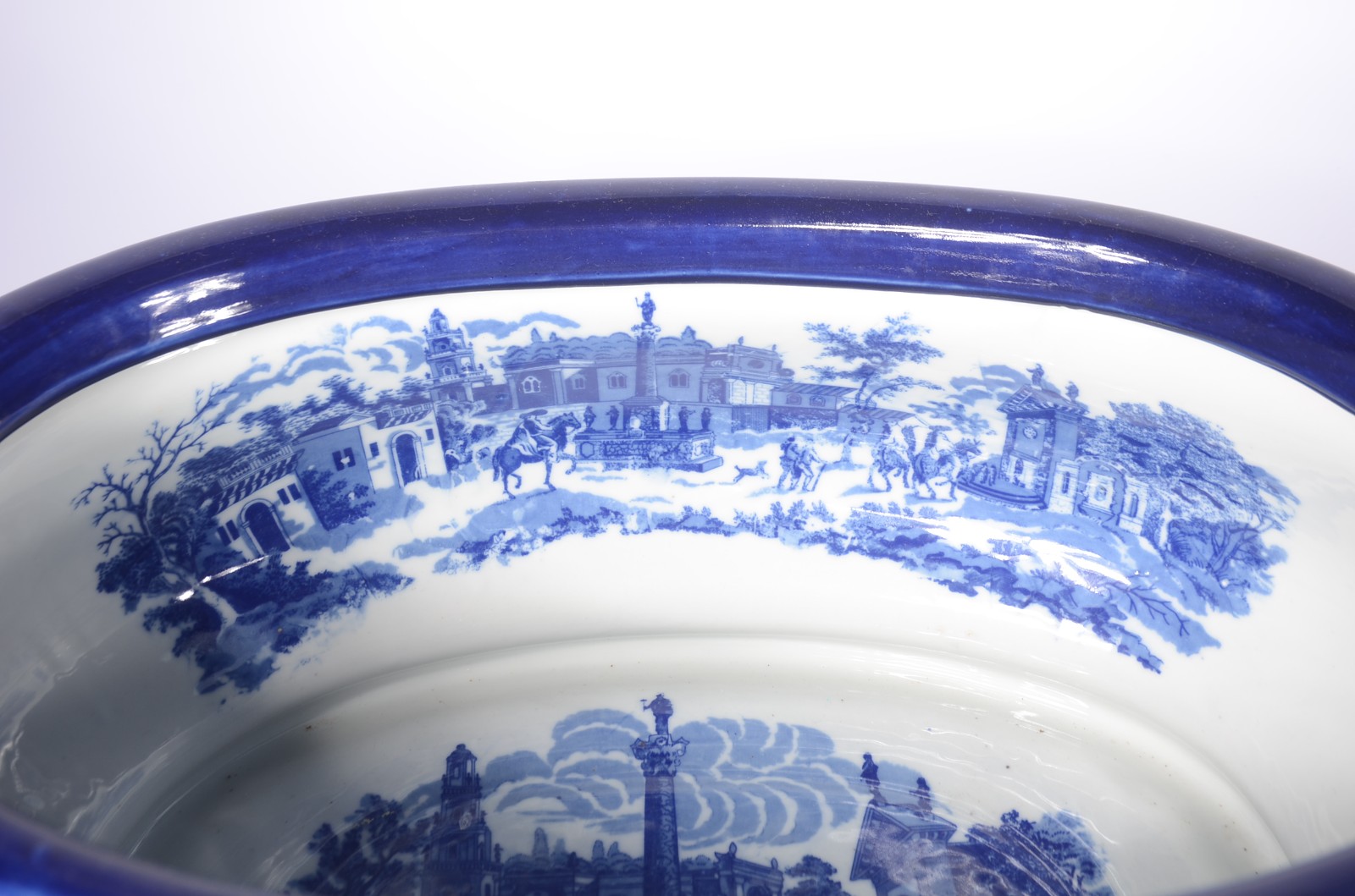 Grande cachepot de porcelana Victoria Ware - Ironstone, decorado com... - foto 6 de 8