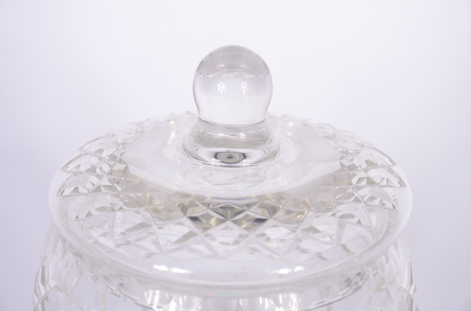 Diversas peças de cristal, sendo: saladeira com 5 bowls, bomboniere... - foto 8 de 11